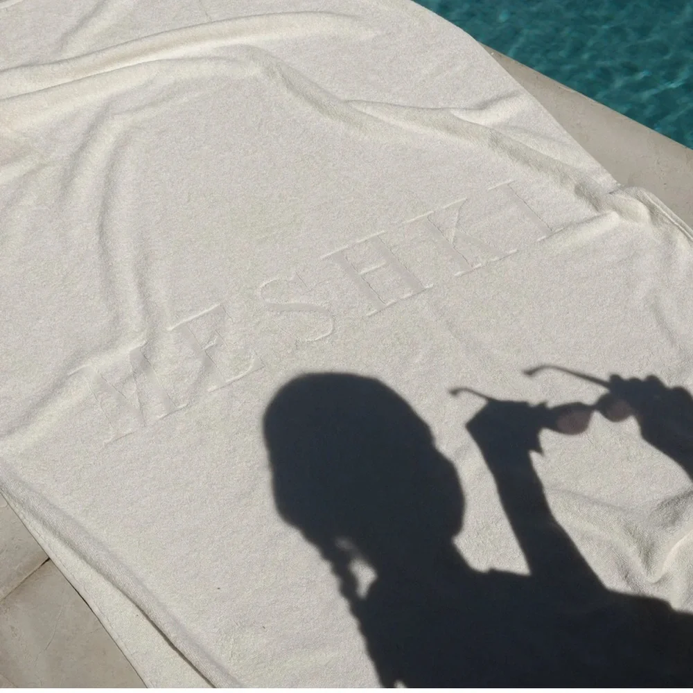 Brand new MESHKI large beach towel